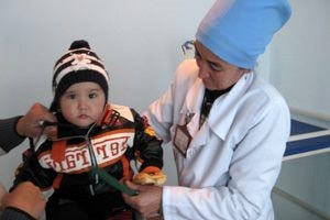 мальчик пришел к стоматологу
