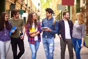 студенты в Испании